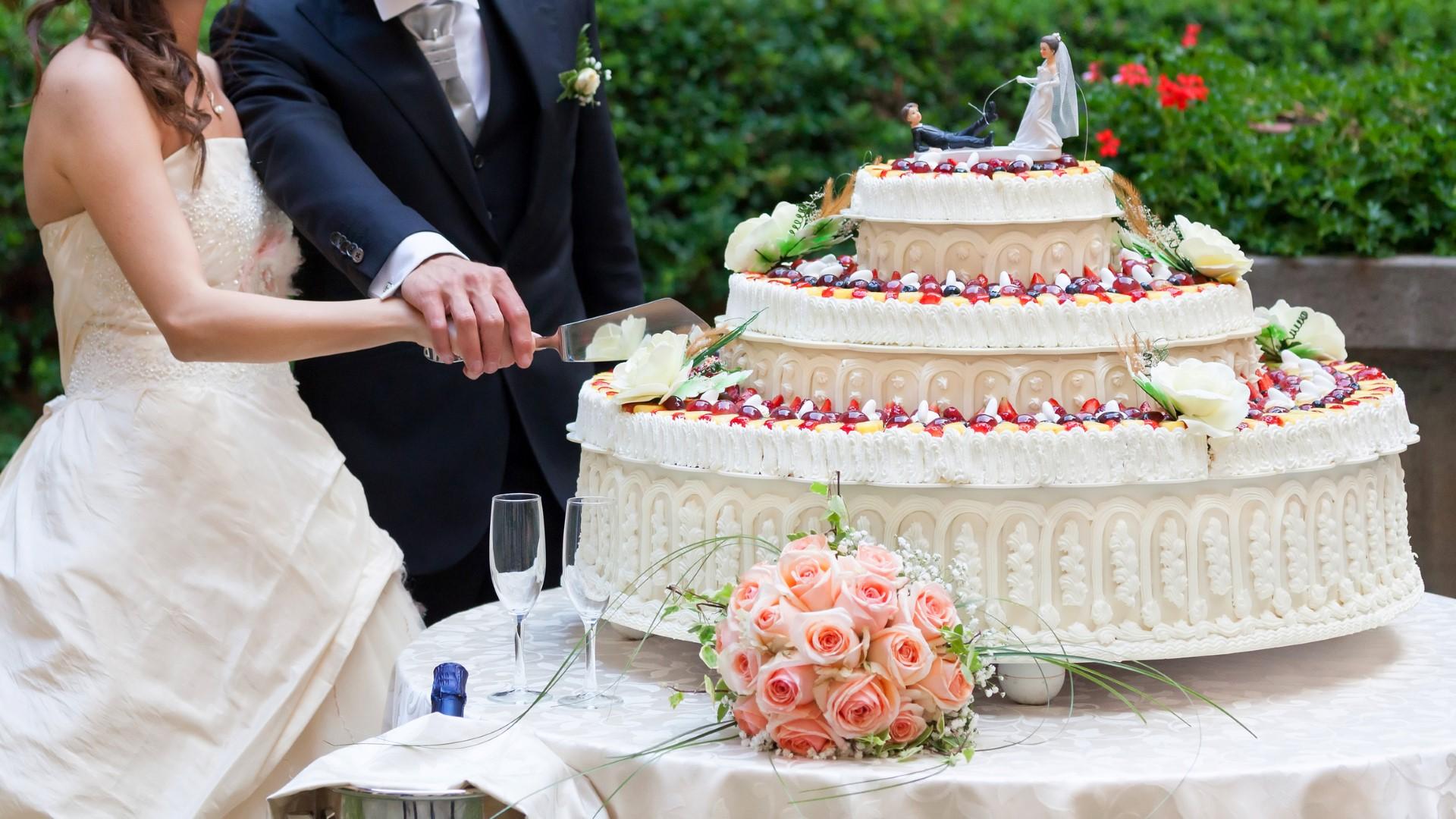 TORTE NUZIALI: ECCO ALCUNE IDEE ORIGINALI